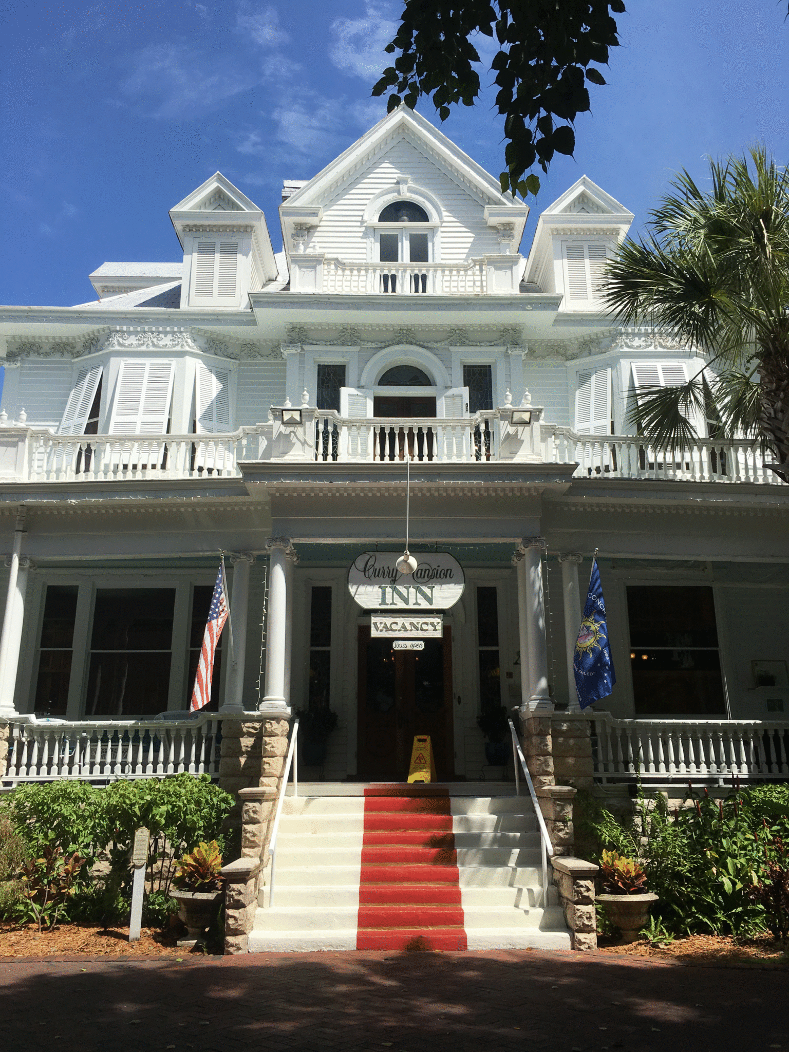 Curry Mansion – Historic Walking Tour