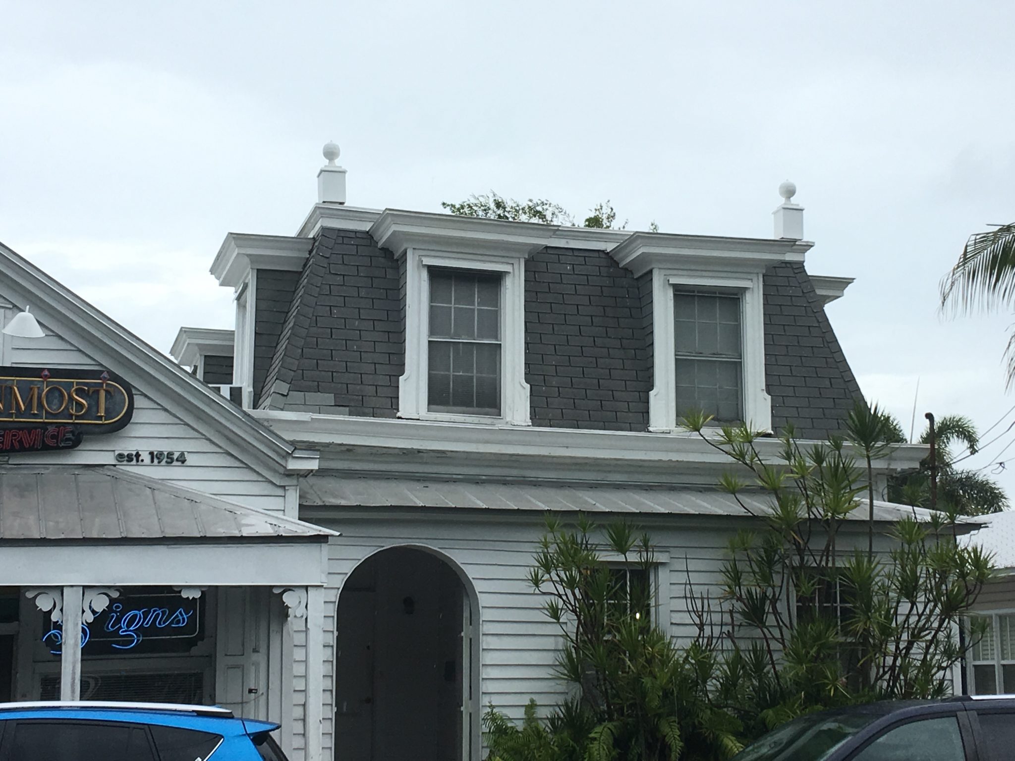 Mansard Roof – Look up to see Details! – Historic Walking Tour